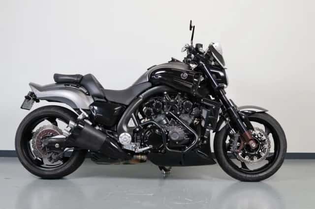 Yamaha Vmax (2016) thumbnail 2