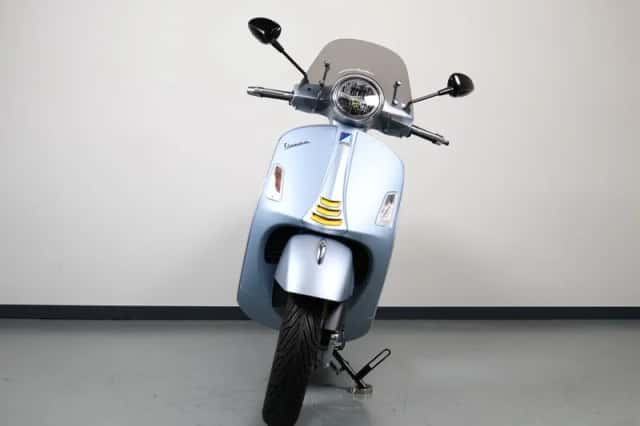 Vespa GTS 300 (2023) thumbnail 5