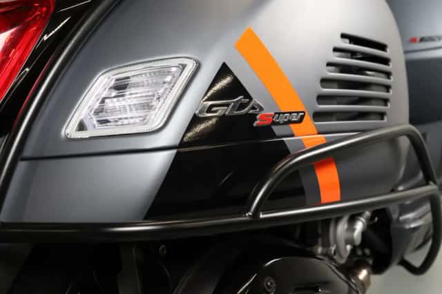 Vespa GTS 300 (2025) thumbnail 5