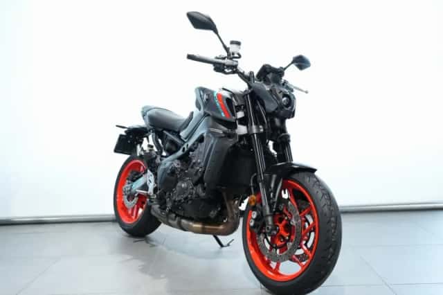 Yamaha MT-09 (2021) thumbnail 2