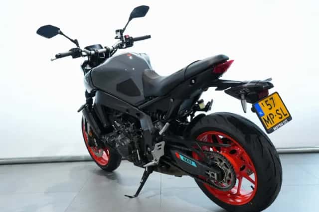 Yamaha MT-09 (2021) thumbnail 5