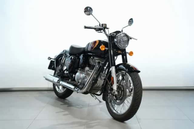 Royal Enfield Classic 350 (2022) thumbnail 2