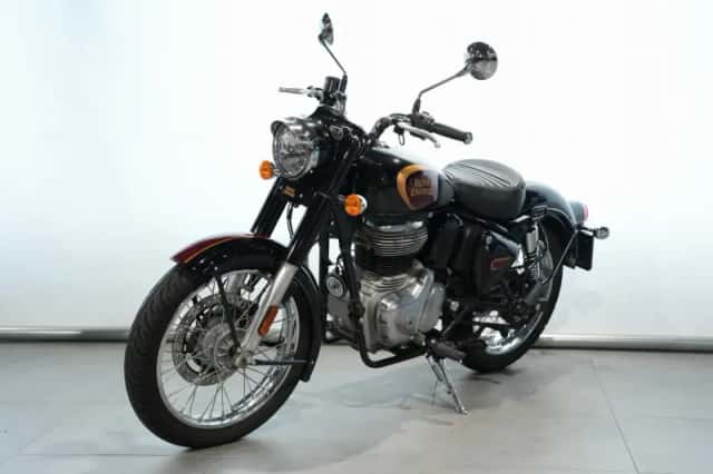Royal Enfield Classic 350 (2022) thumbnail 3