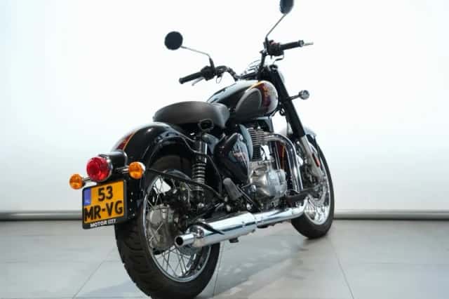 Royal Enfield Classic 350 (2022) thumbnail 6