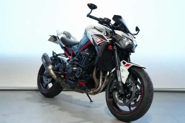Kawasaki Z900 (2022) thumbnail 2