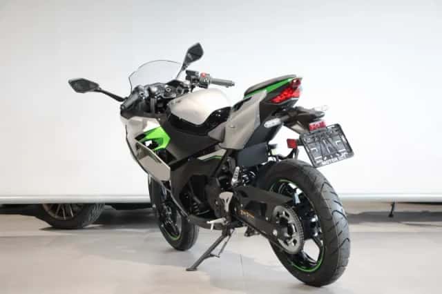Kawasaki Ninja (2024) thumbnail 6