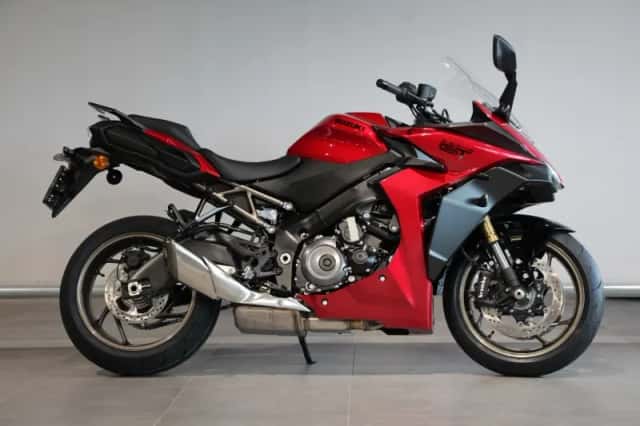 Suzuki GSX-S1000GT (2025) thumbnail 1