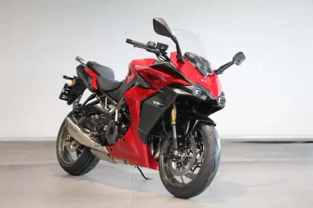 Suzuki GSX-S1000GT (2025) thumbnail 2