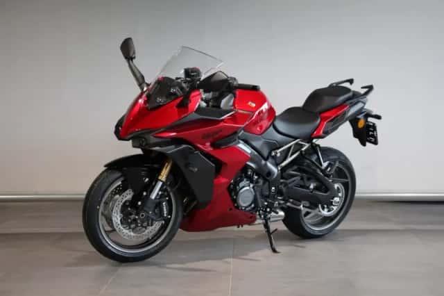 Suzuki GSX-S1000GT (2025) thumbnail 4