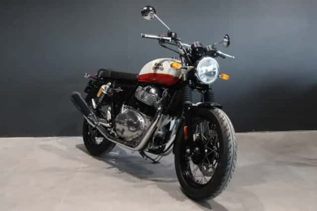 Royal Enfield Interceptor 650 (2026) thumbnail 4