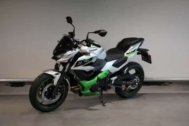 Kawasaki Z7 Hybrid (2024) thumbnail 4