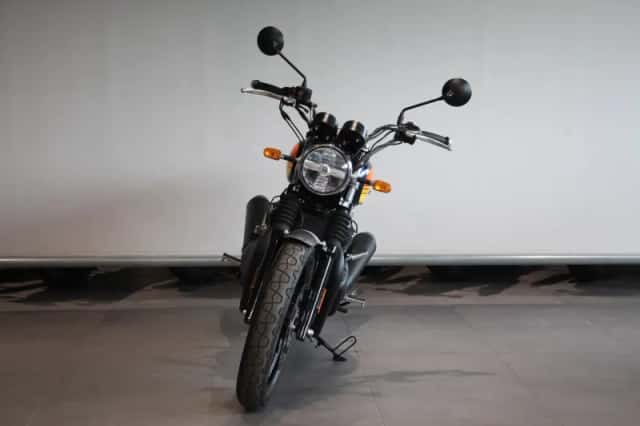 Royal Enfield Interceptor 650 (2024) thumbnail 3