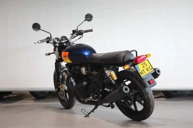 Royal Enfield Interceptor 650 (2024) thumbnail 6