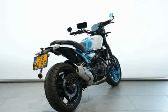 Royal Enfield GUERRILLA 450 (2025) thumbnail 6