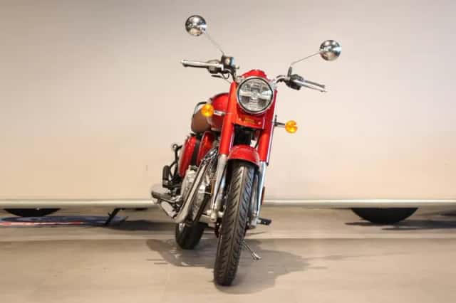 Royal Enfield Classic 350 (2026) thumbnail 4