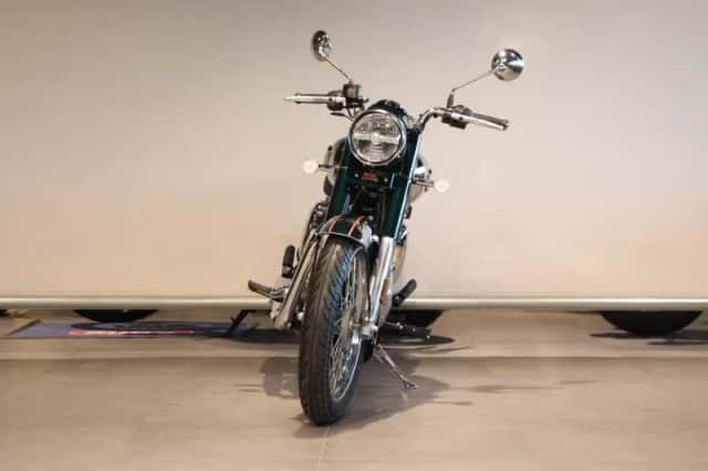 Royal Enfield Classic 350 (2026) thumbnail 3