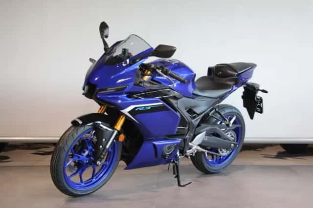 Yamaha YZF-R3 (2025) thumbnail 4
