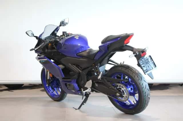 Yamaha YZF-R3 (2025) thumbnail 6