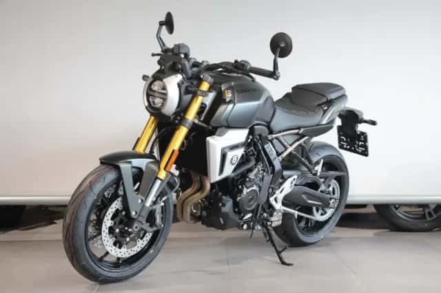 Suzuki GSX-8T (2026) thumbnail 3