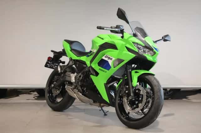 Kawasaki Ninja 650 (2026) thumbnail 2