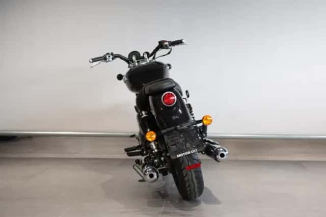 Royal Enfield Super Meteor 650 (2026) thumbnail 6