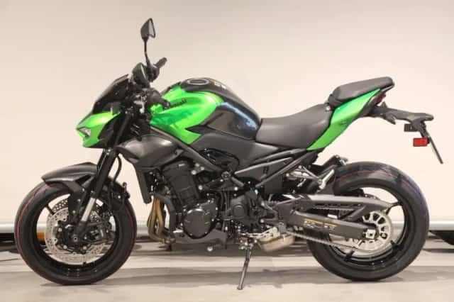 Kawasaki Z900 (2026) thumbnail 4