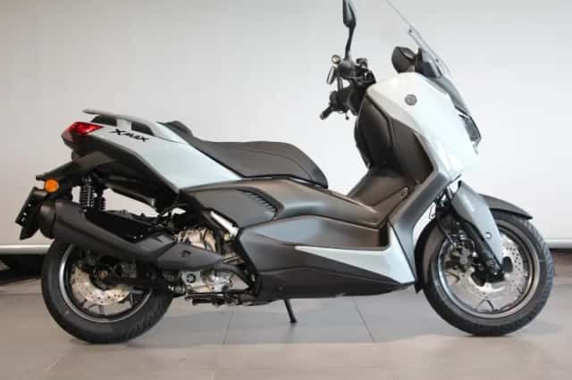 Yamaha X-MAX 300 (2026) thumbnail 1