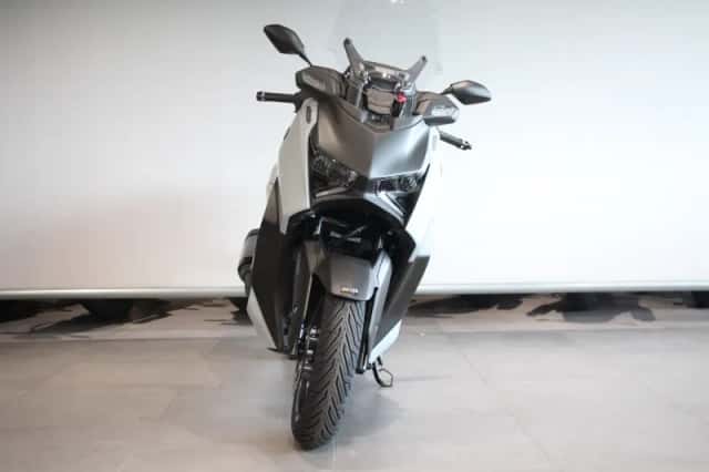 Yamaha X-MAX 300 (2026) thumbnail 3