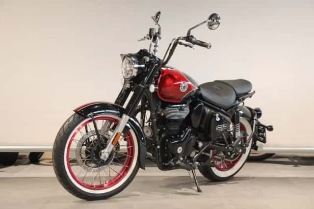 Royal Enfield Classic 350 (2026) thumbnail 3