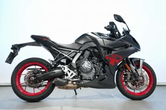 Suzuki GSX-8R (2026) thumbnail 1