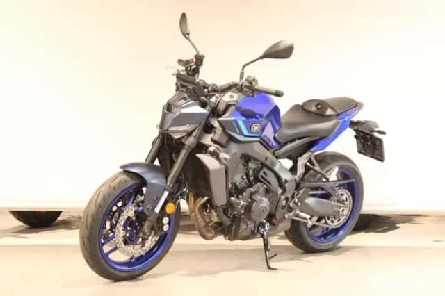 Yamaha MT-09 (2024) thumbnail 3