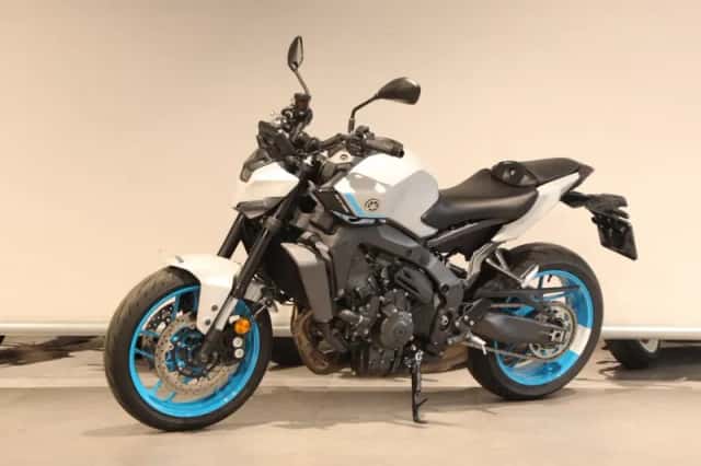 Yamaha MT-09 (2025) thumbnail 3