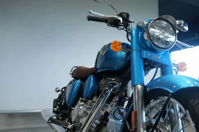 Royal Enfield Classic 350 (2026) thumbnail 6