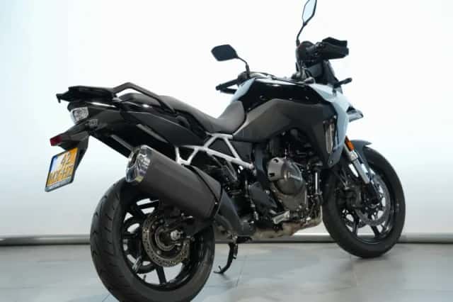 Suzuki V-Strom 800 (2025) thumbnail 6