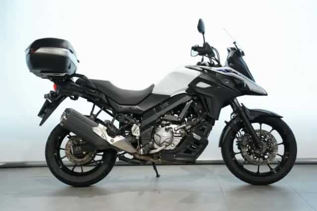 Suzuki V-Strom (2023) thumbnail 1