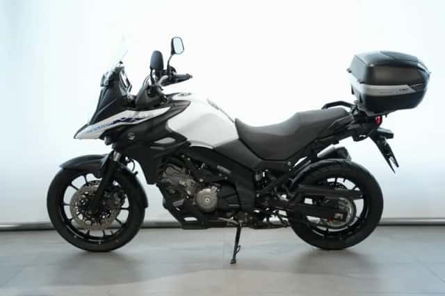 Suzuki V-Strom (2023) thumbnail 4