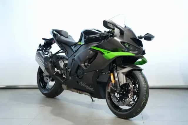 Kawasaki ZX 10 (2026) thumbnail 2