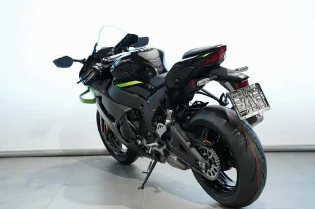 Kawasaki ZX 10 (2026) thumbnail 5