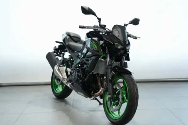 Kawasaki Z 500 SE (2026) thumbnail 2