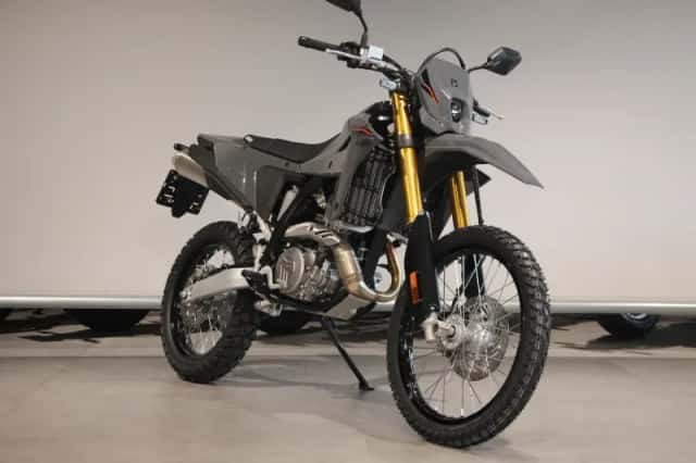 Suzuki DR Z4S (2026) thumbnail 2