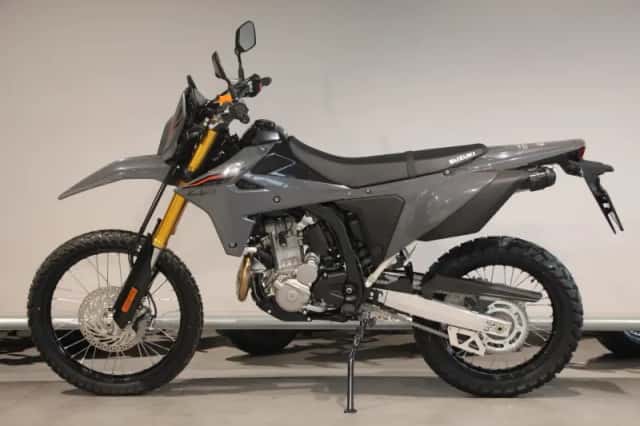 Suzuki DR Z4S (2026) thumbnail 4