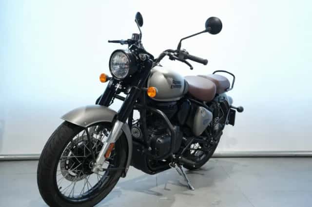 Royal Enfield Classic 350 (2023) thumbnail 3