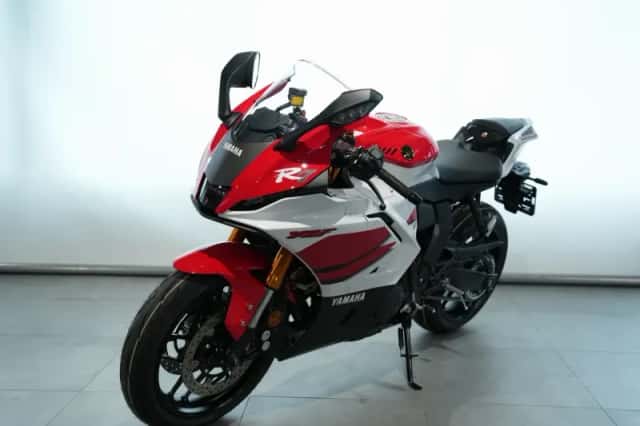 Yamaha YZF-R7 (2026) thumbnail 3