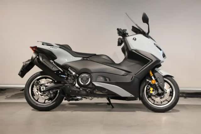 Yamaha T-MAX 560 TECH (2026) thumbnail 1