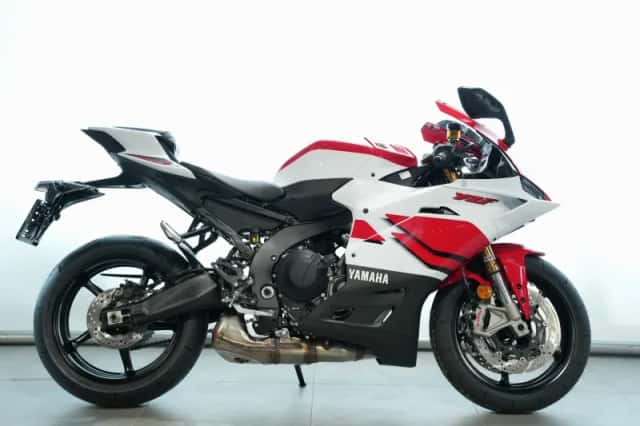 Yamaha YZF-R9 (2026) thumbnail 1