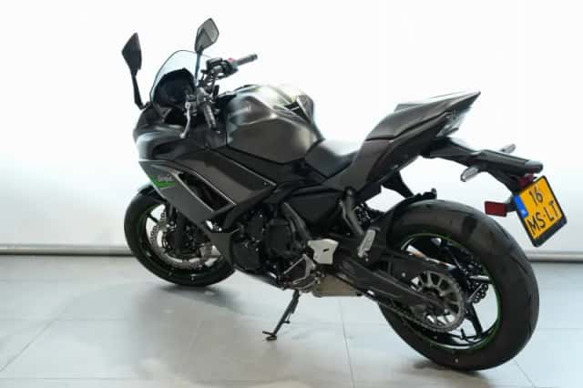 Kawasaki Ninja 650 (2023) thumbnail 5