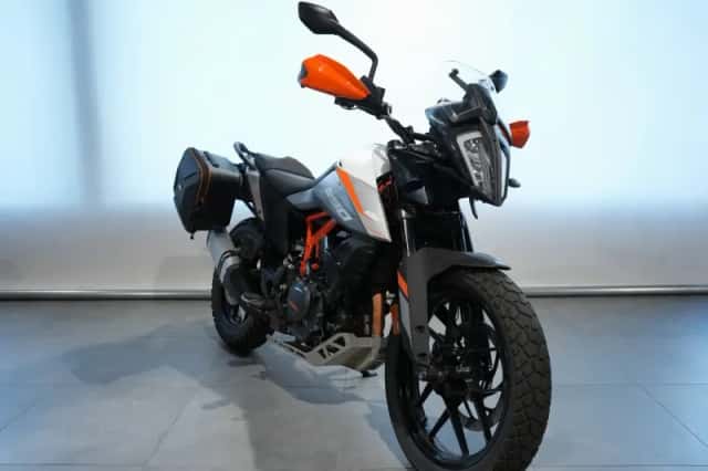 KTM 390 Adventure (2024) thumbnail 2