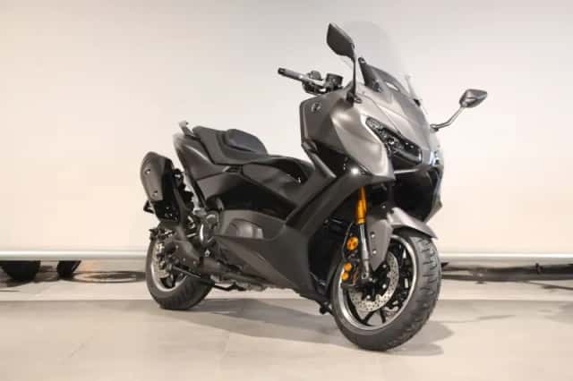 Yamaha T-MAX 560 TECH (2026) thumbnail 2
