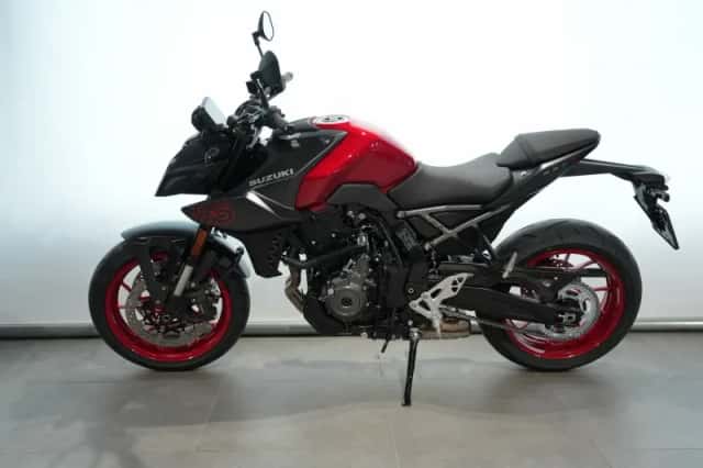 Suzuki GSX-8S (2026) thumbnail 4