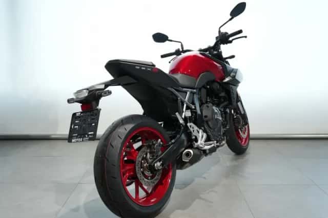 Suzuki GSX-8S (2026) thumbnail 6